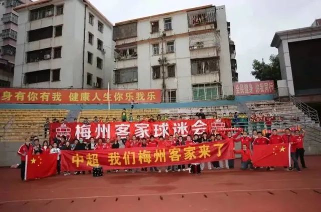 伊在人亚洲香蕉精品区